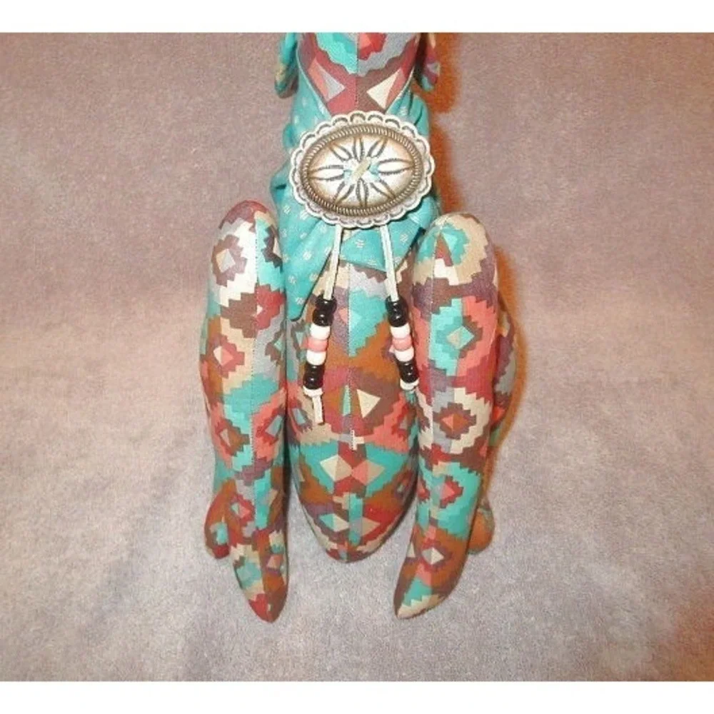 American Vintage stuffed howling